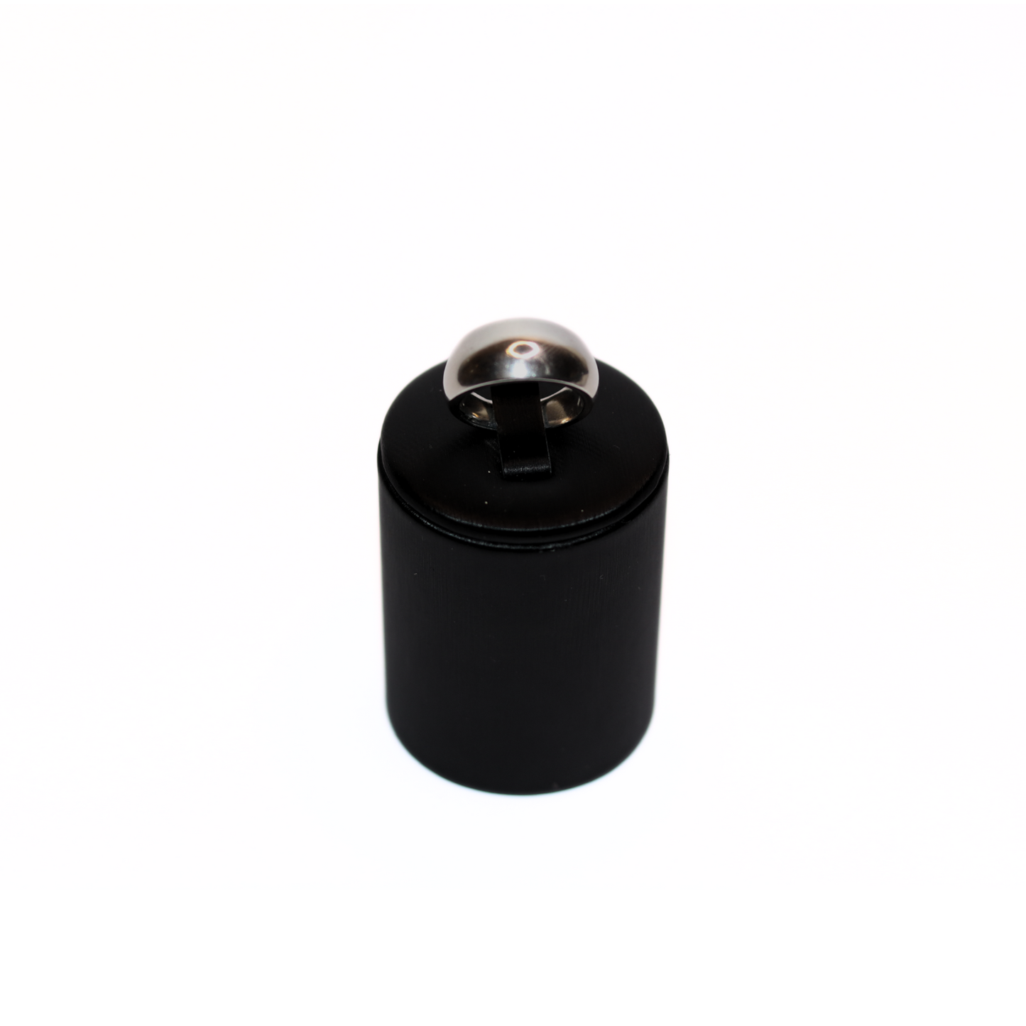 Domed Hollow Ring
